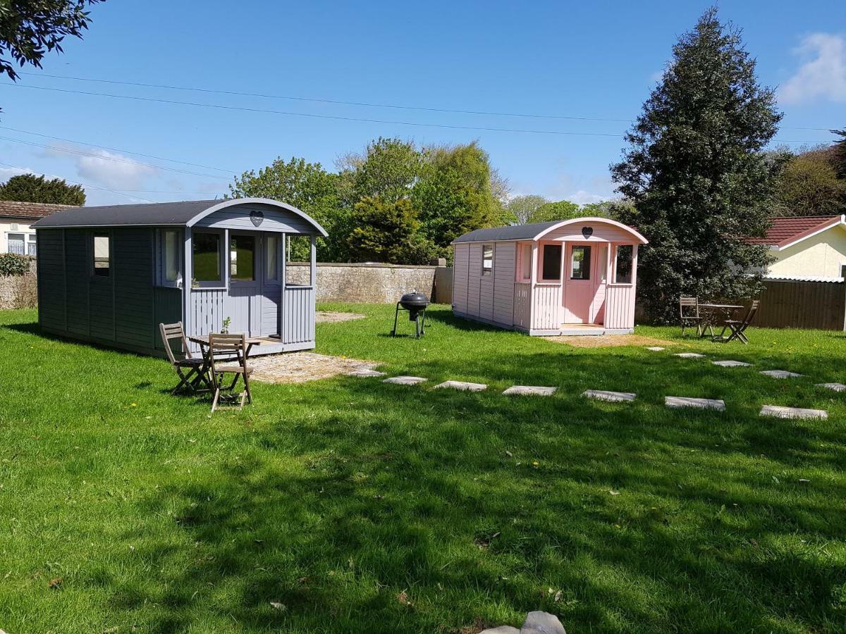 Acorn Camping And Caravan Park 兰特威特马哲 外观 照片